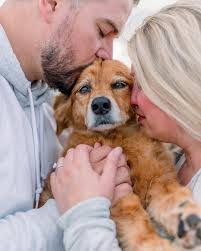 Candy Hooper's Instagram, Twitter & Facebook