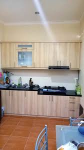 Rak berangka besi di bagian atas meja kompor ini contohnya, dengan tambahan pot mini, dapur anda terlihat lebih hidup dapur minimalis modern dengan rak besi 25) pemilihan bentuk lampu di dapur juga bisa mempengaruhi penampilan. 23 Gambar Keramik Untuk Meja Dapur Paling Populer Lingkar Png