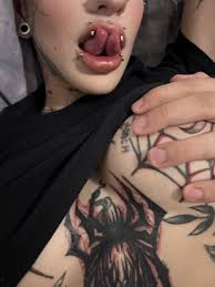 VennusxSativa Webcam Model Profile | xHamsterLive