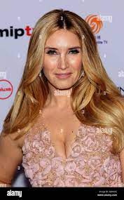 Bianca de la Garza at arrivals for The 46th International Emmy Awards, New  York Hilton Midtown, New York, NY November 19, 2018. Photo By: Steve  MackEverett Collection Stock Photo - Alamy