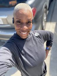 Afternoon Fitaholics💪🏾 I very rarely take rest days (yes I know I should)  however my motto is as long as I'm able, I WILL. Got my miles in and  finishing up my