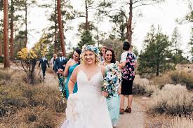 Jan 12, 2021 · you can walk down the aisle together or individually, either on your own or escorted by loved ones, such as parents or friends. Bride Tip Walking Down The Aisle Kylee Ann Studios Logan Utah Wedding Photographer