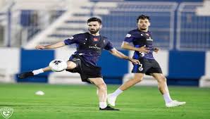الهلال يستأنف بيع تذاكر الفريق الموسمية سعودي 360 أعلن نادي الهلال عن استئناف بيع تذاكر الفريق الموسمية لكافة المباريات المتبقية في ملعب Sports Running