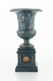 Com o comércio marítimo os gregos alcançaram grande desenvolvimento, chegando até mesmo a cunhar moedas de metal. Anfora Grega Em Risina C Motivos Mitologicos H 34 Cm Antiguidade Grega Tacas Decorativas Vasos