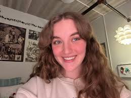 Female Roommate Wanted Near Campus