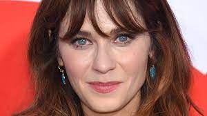 Zooey deschanel , 41, and her boyfriend, jonathan scott , 43, made the most of their time in san francisco. Was Hat Zooey Deschanel Seit New Girl Vor News24viral