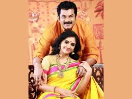 Mukesh Methil Devika Picture Photoshoot Saritha Marriage Divorce Illegal Filmibeat മുകേഷിന്റെയും സരിതയുടെയും മകനായ ശ്രാവണ്‍ ആദ്യമായി നായകനാവുന്ന കല്ല്യാണം എന്ന ചിത്രത്തിന്റെ സ്വിച്ചോണ്‍ കര്‍മത്തിന്റെ ചടങ്ങി. mukesh methil devika picture