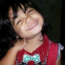 Rambut Sehat Lebat Hitam Berkilau