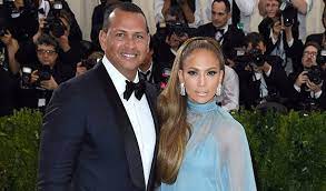 Він працював офіціантом в одному з ресторанів маямі: Dzhennifer Lopes Jennifer Lopez Biografiya Foto Lichnaya Zhizn Muzh I Deti Rost I Ves Slushat Pesni Onlajn 2021 Uznaj Vsyo