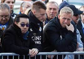 Danish goalkeeper kasper schmeichel has laughed off the possibility of football coming home schmeichel was asked by a british reporter, with him visibly grimacing when he heard the 'coming. Kasper Schmeichel Had To Be Restrained By Police As He Bravely Rushed Towards Leicester Helicopter Crash Mirror Online