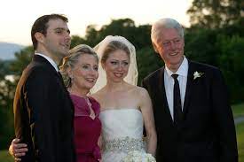 Ending months of speculation about her wedding dress designer, chelsea clinton married her long time boyfriend, marc mezvinsky, saturday wearing vera wang. Chelsea Clinton S Wedding Gown Spoke Beyond The Silence The New York Times