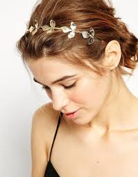 10 Cinta Para La Cabeza Dorada De Asos Diademas Doradas Accesorios Para El Cabello Peinados Con Diademas De Cabello