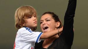Still dating his girlfriend sabia boulahrouz? Medienberichte Sabia Boulahrouz Erwartet Kind Von Rafael Van Der Vaart Gesellschaft Faz