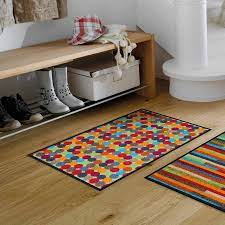 We are currently looking at these beauties everywhere. Fussmatte Wash Dry Design Mikado Dots 50x75 Cm