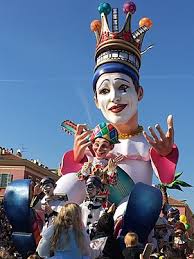 Vous retrouverez le célèbre carnaval de rio qui a su imposer son rythme, sa personnalité et son émotion pour se déverser sur toute l'amérique latine et conquérir le monde. Carnaval De Nice Wikipedia