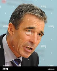 Anders fogh rasmussen l hi-res stock photography and images