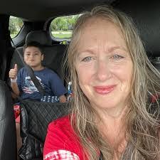 Willard Troyer's Instagram, Twitter & Facebook