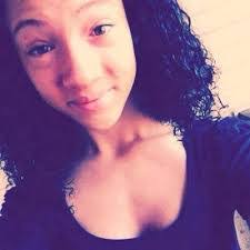 Iesha Roberts's Instagram, Twitter & Facebook