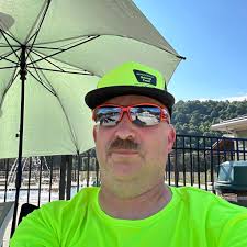 Did any of the actors from “M*A*S*H” actually serve in the military? Jamie  Farr was dr afted into the army, served for two years in Korea and Japan,  mostly doing USO shows