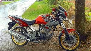 Di video kali ini, aku akan meriview tiger revo atau sering di sebut tiger herex dengan spek 210 cc harian dengan modif pastinya. Modifikasi Tiger Revo Blog Otomotif Keren