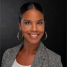 Cassie King's Instagram, Twitter & Facebook