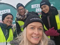 Tracy Renshaw's Instagram, Twitter & Facebook