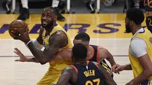 However, if curry was going to push, the lakers could have easily fouled. Niqb2kctef9kvm