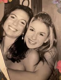 We are beyond excited to have the one and only Liz Ehrenberg joining Jenn  Murphy Scholarship board this year!!! 🤘🕺 Currently viewing the  applications for the 2022 graduates 🎓 👀