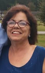 Faye Holmes's Instagram, Twitter & Facebook