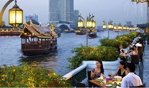 Di kota ini, industri s**s berkembang pesat merajalela, nyaris semua tempat hiburan di pattaya telah disusupi oleh ksp. Wisata Budaya Thailand 8 Tempat Wisata Di Thailand Yang Terkenal