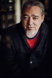 Living Mission: The Vision and Voices of New Friars: Scott A. Bessenecker,  Shane Claiborne, Jonathan Wilson-Hartgrove, Craig Greenfield, John Hayes,  Christopher L. Heuertz, Phileena Heuertz, Viv Grigg, Ashely Barker, David  Chronic: 9780830836338: