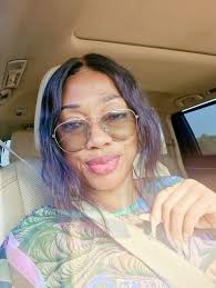 Happy new year to all lay sugar daddy who make sure our jue nen plait  hair,buy Christmas and New year clothes