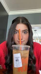 Charli d'amelio shows off her signature dunkin' iced coffee. Pin On Charli Damelio