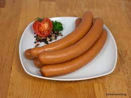 Sie wird nach dem befüllen des saitlings (naturdarm) in heißem wasser abgebrüht. Bratwurst Online Shop Wiener Wurstchen 400g