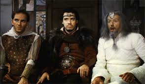 Discover and share the best gifs on tenor. Gif Kaamelott Le Top 20 2 La Plume Et Le Pinceau