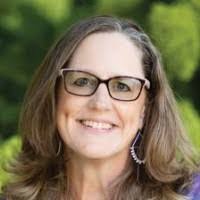 Kirsten Tate's Instagram, Twitter & Facebook