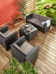 Nous vous mettons à disposition des produits alliant confort et design. Rien De Plus Agreable Que De Profiter De Son Exterieur A La Venue Des Beaux Jours On Installe Une Terr Salon De Jardin Castorama Mobilier Jardin Meuble Jardin
