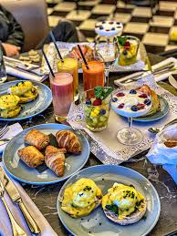 Le Germain Lance Son Brunch Avec Animations Enfants En 2020 Brunch Idees Brunch Et Brunch A Paris