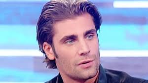 Le ragazze, dopo aver visionato i rispettivi filmati, non prendono benissimo i suoi slanci ormonali e decidono all'unanimità di andare via. Mario Ermito Chi E Eta Altezza Fidanzata Tale E Quale Show Instagram Lanostratv