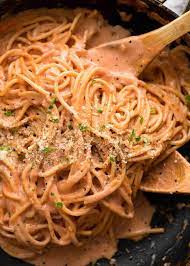 It makes this pasta taste like it's come straight out of a professional the reason why this pasta with tomato cream sauce tastes so good has a lot to do with the tomato part of the recipe. Creamy Tomato Pasta Recipetin Eats