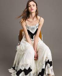 Check spelling or type a new query. Georgette Long Dress With Lace Abiti Lunghi Stile Di Moda Abiti