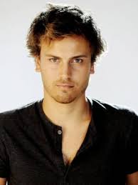 Andres gil es considerado uno de los artistas con más proyección en colombia, es dueño, artista y manager de su propia discográfica refluxed records, donde han trabajado artistas como tom hades. Andres Gil Height Weight Size Body Measurements Biography Wiki Age