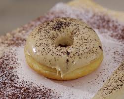 Donat milik j.co memiliki keunggulan dengan rasanya yang tipis dan ringan. 2 Cara Membuat Donat Kentang Dan Tips Membuat Donat Empuk