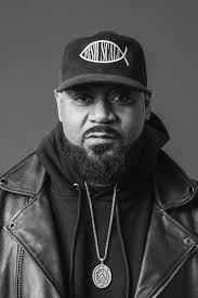 Consistency Is The Key 🔑 🎙️ Hip Hip Legend, @jadakiss 🎥 video by 👉  @awall_beats 🧥 Art work by @70szombie #barber #love #hair #fyp #explore  #music Like comment below ⬇️ Thank You To @therealbigtrill @lv3pro