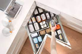 cuisine fonctionnelle meubles electromenager et rangements pratiques placard angle cuisine meuble angle cuisine cuisine fonctionnelle