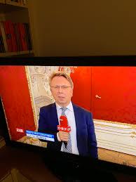 2018 veröffentlichte sie erstes buch „der preis der macht im residenz verlag. Sonja Ablinger Pa Twitter Wohnt Der Fritz Dittlbacher Schon In Der Hofburg Ist Das Was Bekannt Lou Lorenz