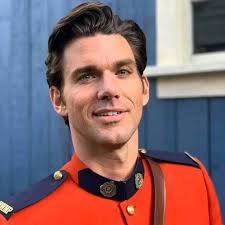 It's time to vote again for our new cover image. Thanks to everyone who  posted this week. Special mention to go to the following people Latalski Gerry  MacDonald Photography MichelleNessArt x2 SimonBoyle