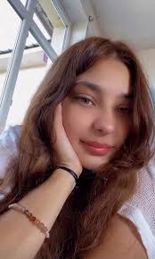 I'm looking for a Korean boyfriend and some Korean friends :) I am 14, I'll  date anyone from 14-18,