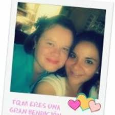 Listen to 01. Se Necesita Uno Que Sueñe by Berta Alfaro Castro in Febrero  2017 playlist online for free