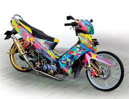Headlamp kini tak lagi menyatu menggunakan lampu sein. Yamaha Vega Zr 09 Bojonegoro Nella Kharisma Menggoyang Mocep